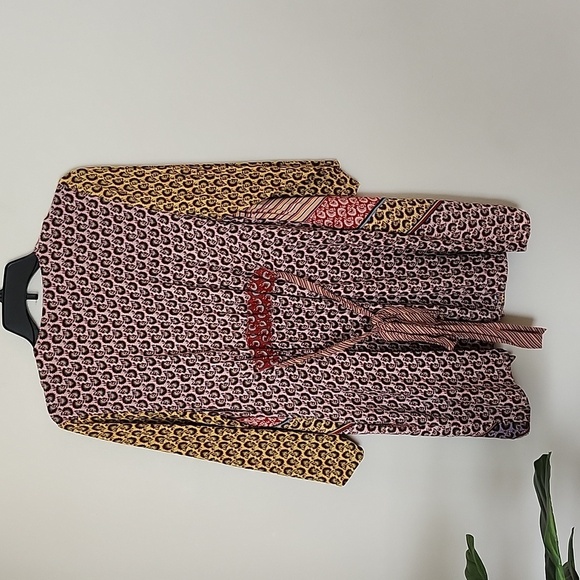 Cabi Mixed Media Open Front Cardigan Flare Sleeve 3/4 Length, Waist Tie, Floral - Picture 7 of 8